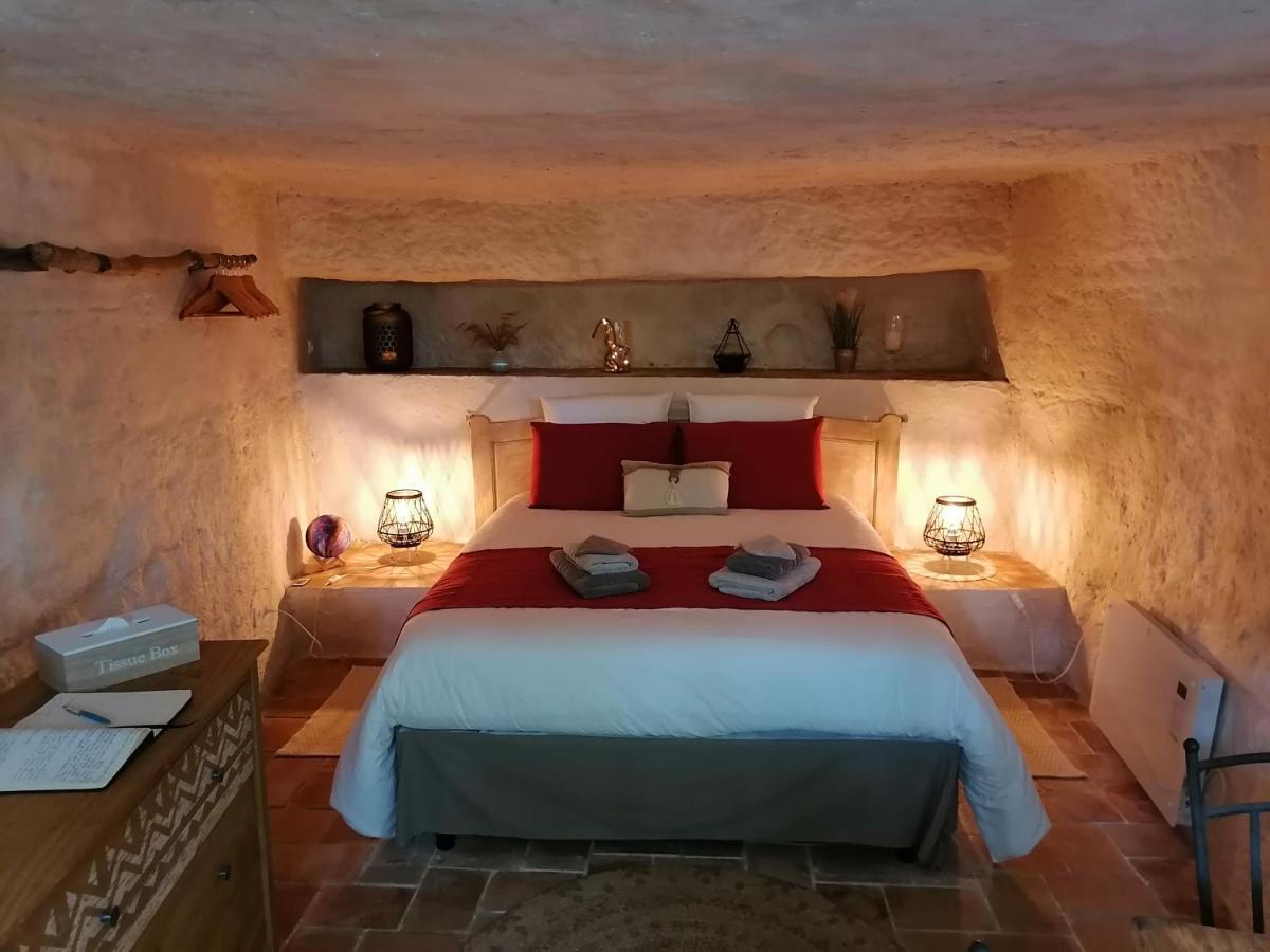 Moulin De Bonfilhon Bed & Breakfast Cornillon-Confoux Luaran gambar