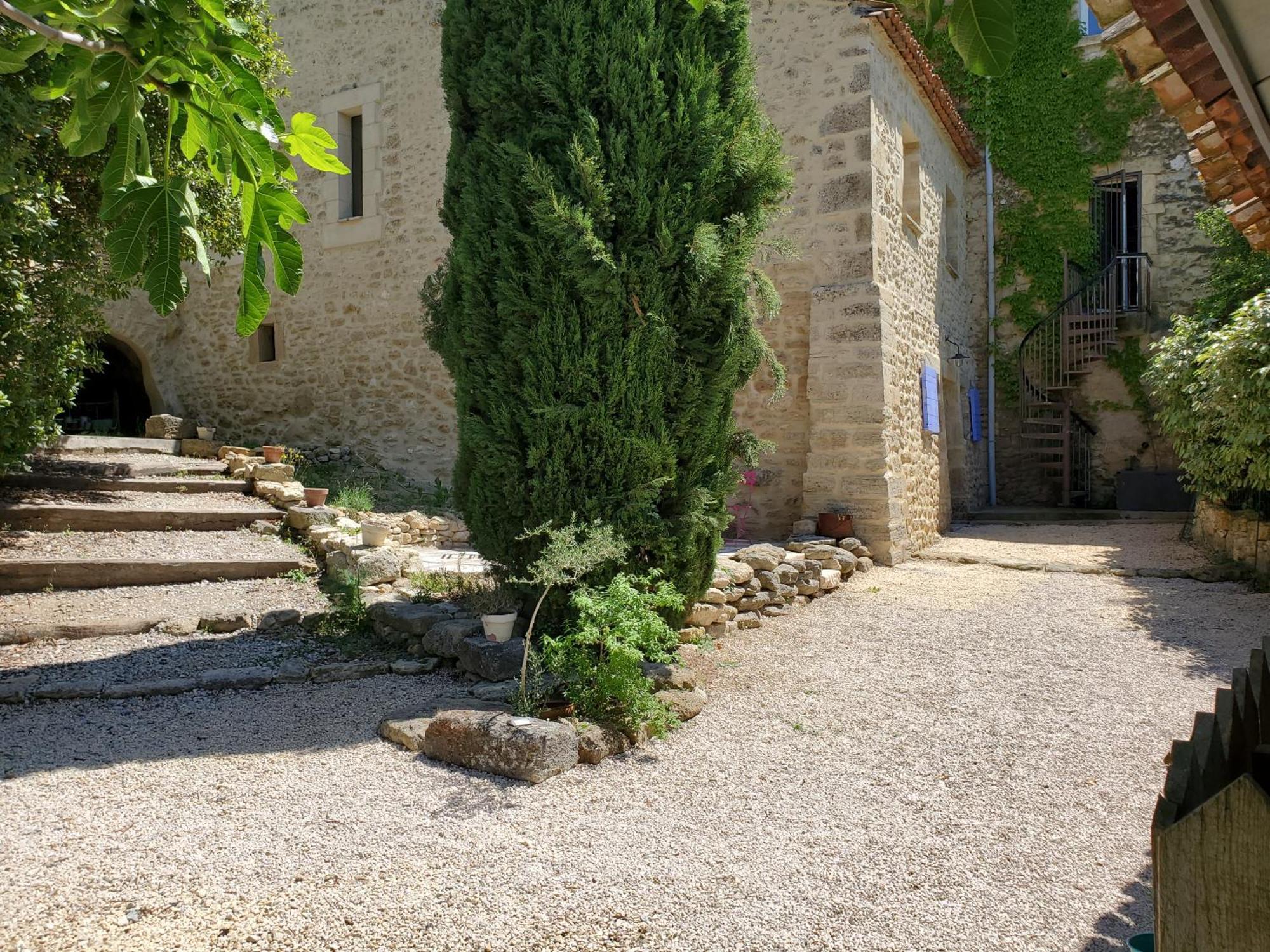 Moulin De Bonfilhon Bed & Breakfast Cornillon-Confoux Luaran gambar